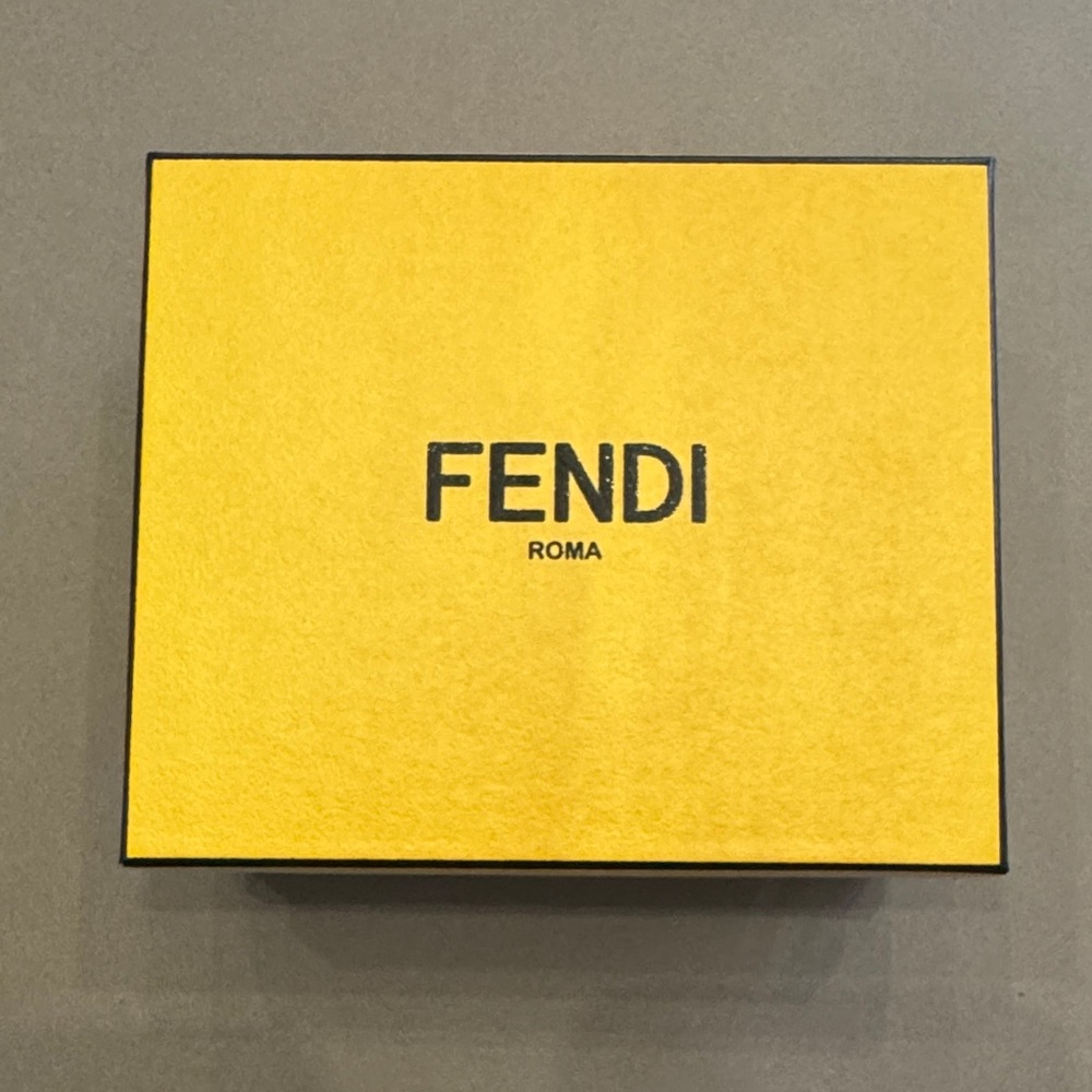 Fendi Sequin Nano Baguette - Picture 2 of 8